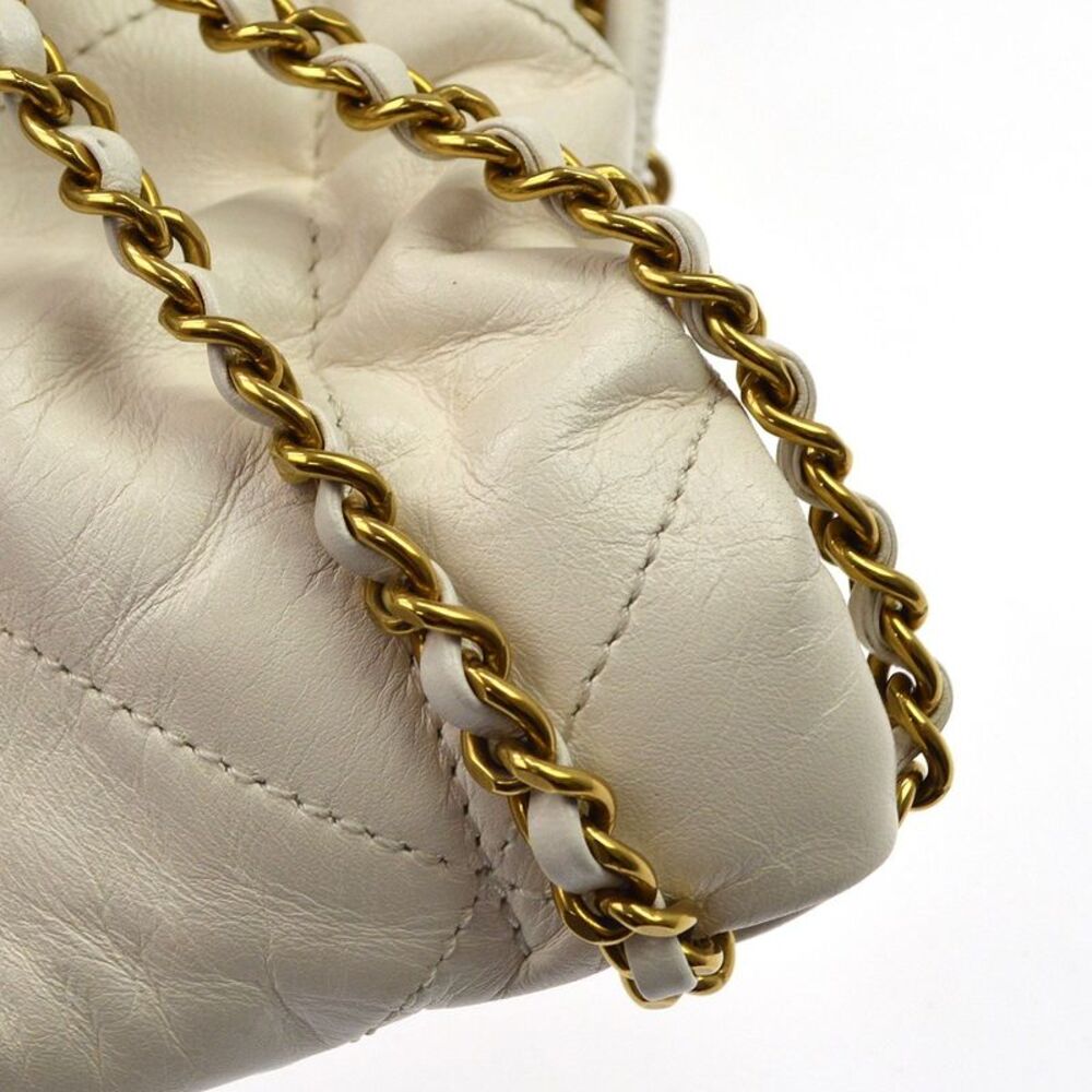 Chanel 22 Chain Hobo Quilted Shaded Calfskin White Leather Shoulder Bag Bag - Picture 5 of 9